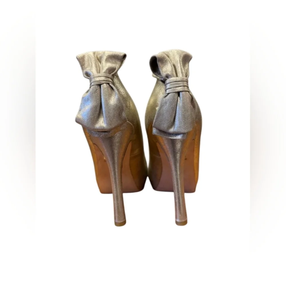 Badgley Mischka NWT Macee Heels Bows Champagne Size 9 1/2 - Picture 5 of 10